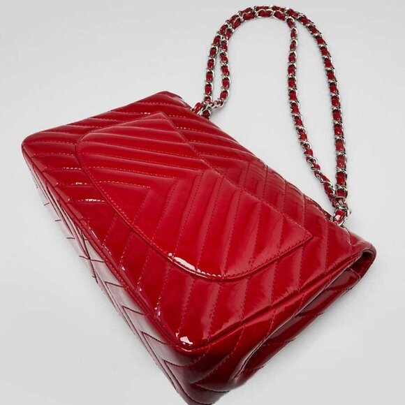 Chanel Red Chevron Quilted Patent Leather Classic Single Jumbo Flap Bag - Picture 2 of 10